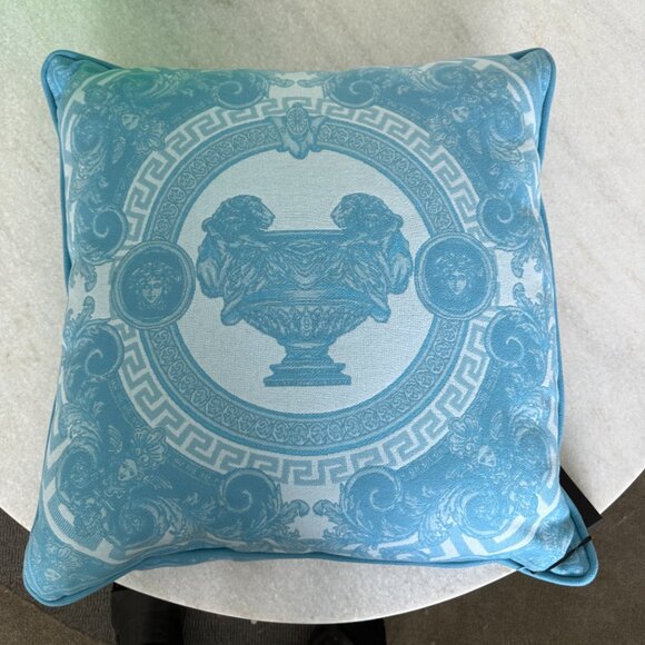 Versace Medusa Print Wool/Cashmere Pillow Cushion, large, New Made in Italy - Picture 3 of 13